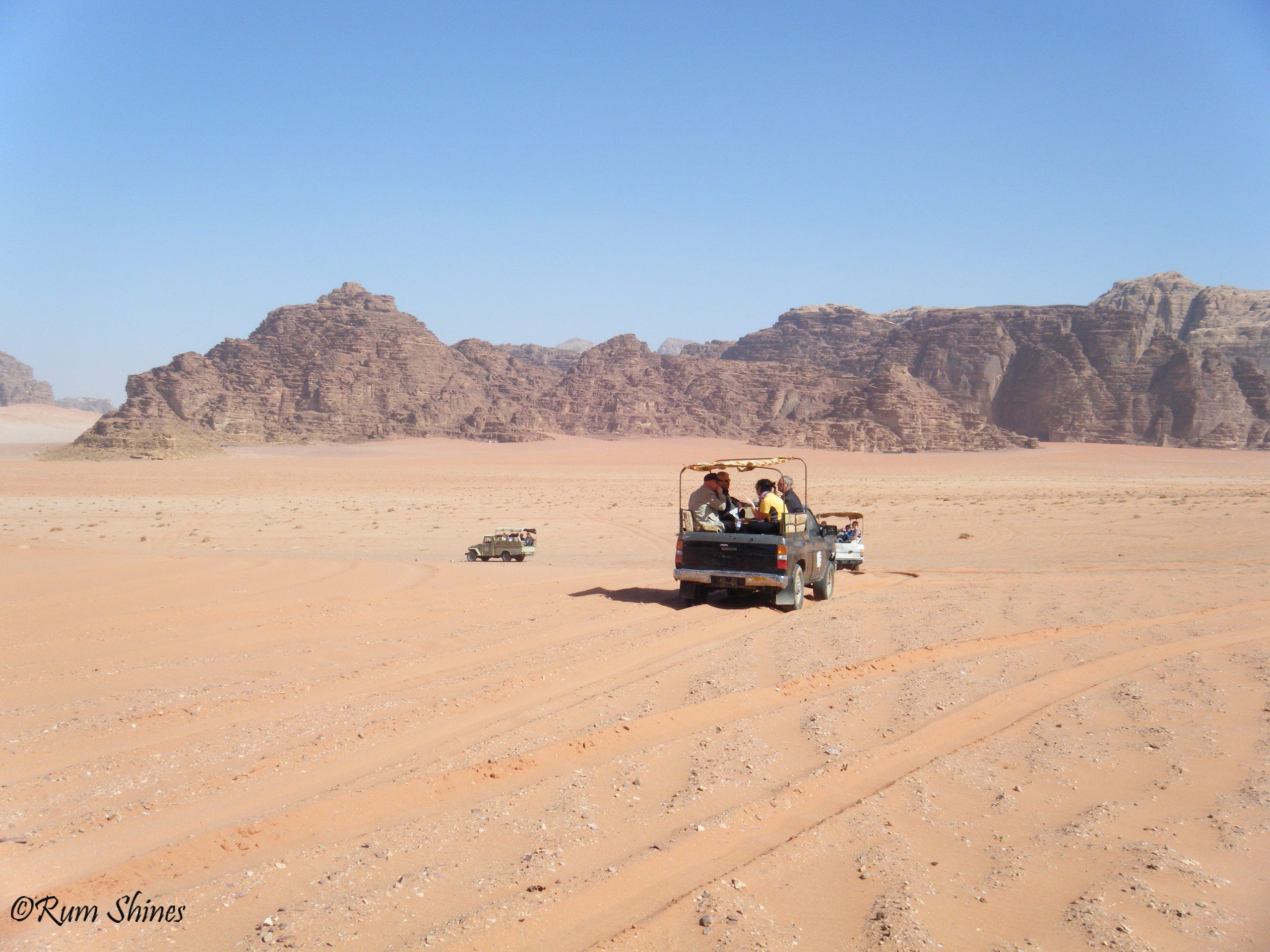 Wadi Rum desert short jeep tour